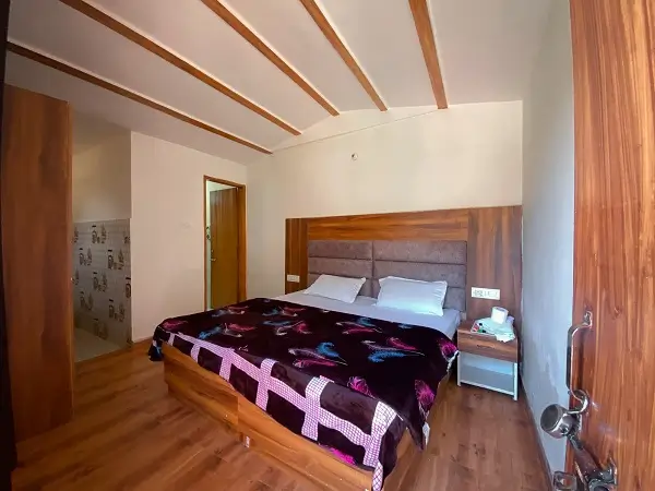 yoga center in rishikesh